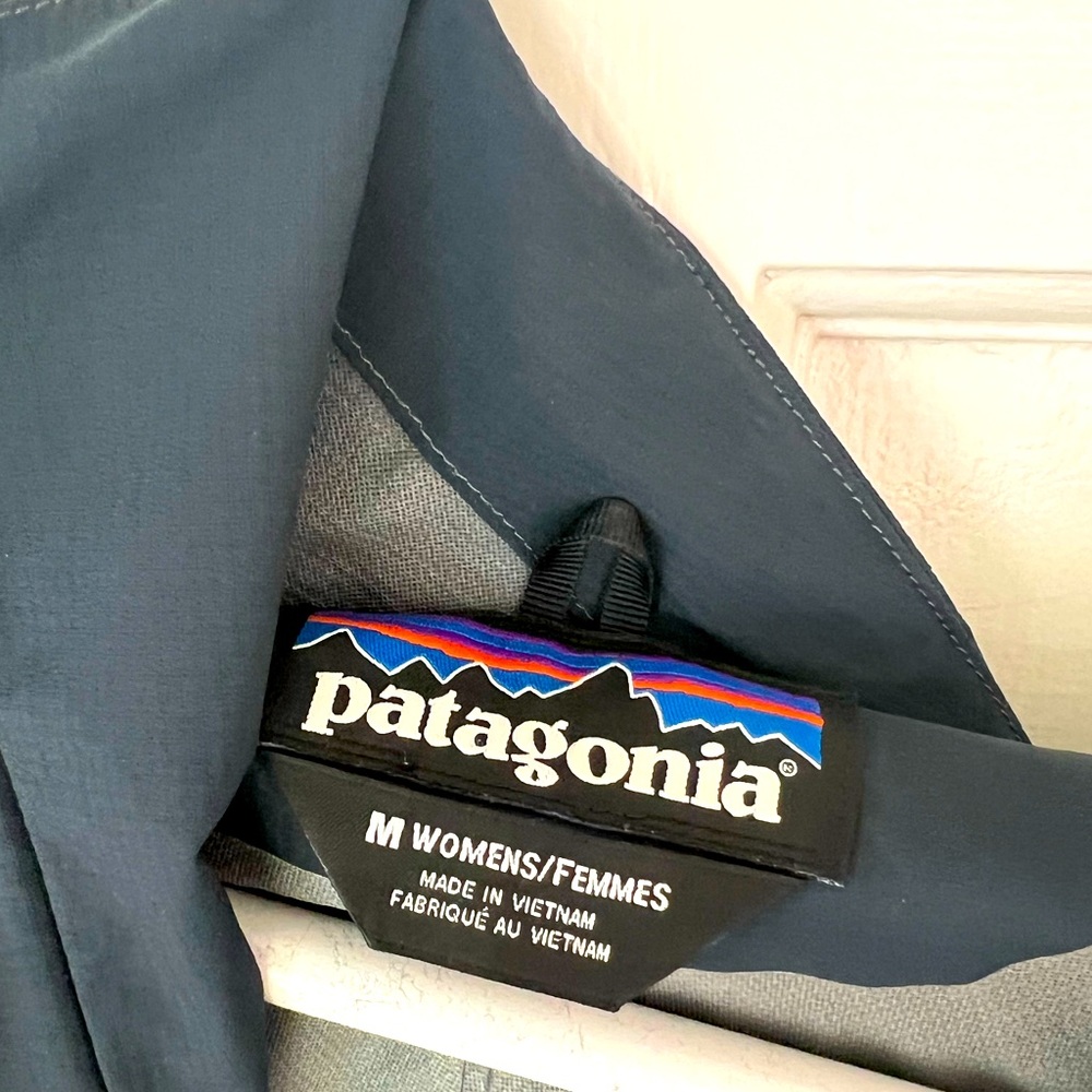 Patagonia H2NO Navy Shell Rain Jacket Women's M - Picture 3 of 7